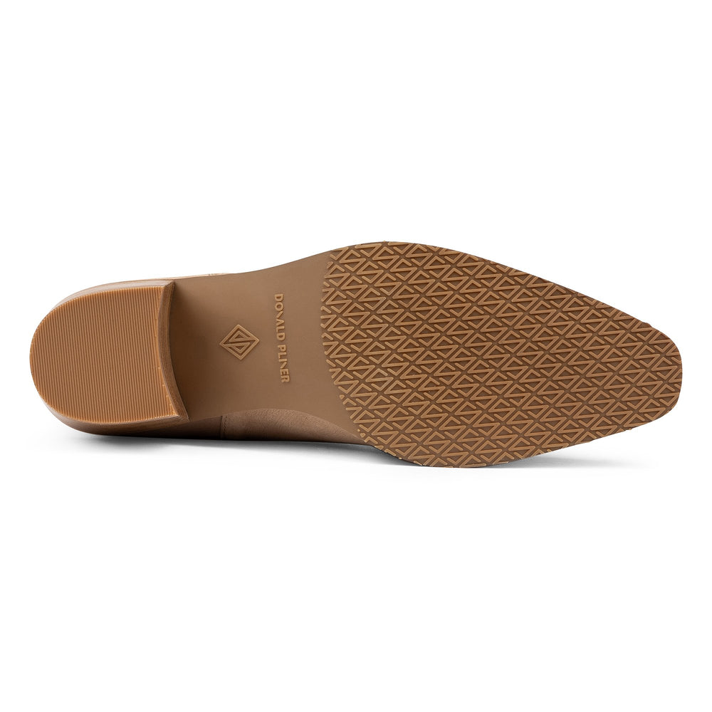 BANKS | Donald Pliner Women Shoes Sand
