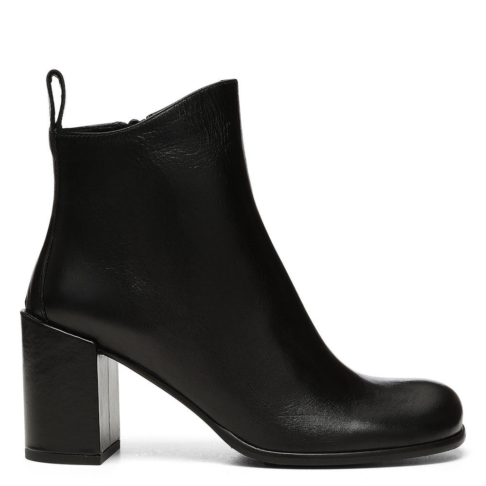 BOBBEE | Donald Pliner Women Shoes Black