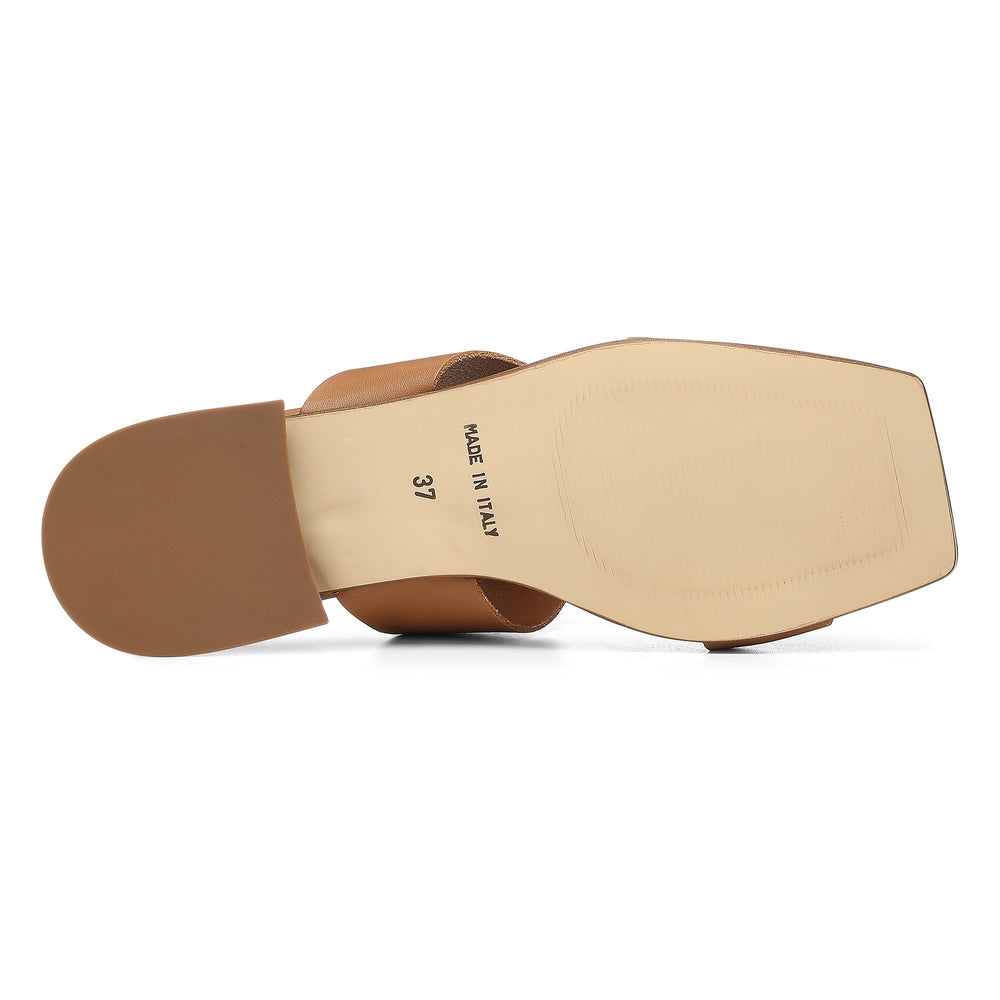 QUIN | Donald Pliner Women Shoes Saddle